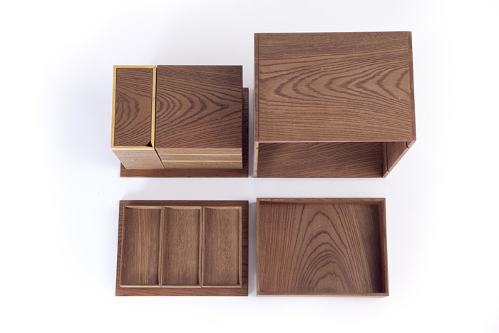 AOKI, conami / picnic set / 2010 / bogwood-zelkova